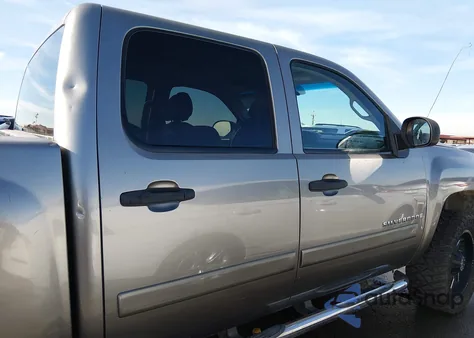 2008 Chevrolet Silverado 1500 Lt1 z USA, uszkodzony, nr VIN 3GCEC13C58G236188